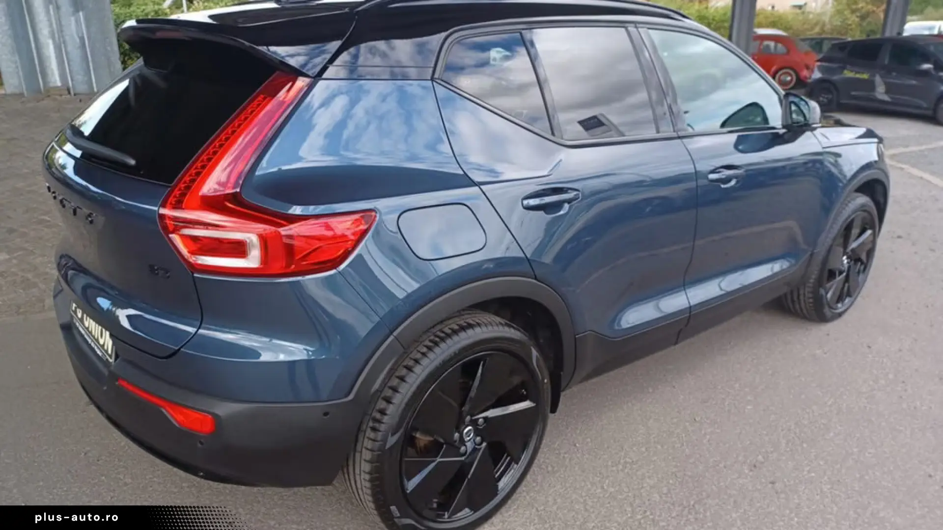 Volvo XC40 B3 Ultra Black Edition Panoramic Auxiliary Heater