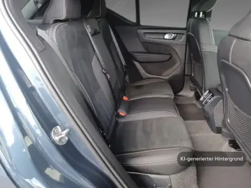 Volvo XC40 B3 Ultra Black Edition Panoramic Auxiliary Heater