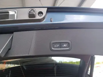 Volvo XC40 B3 Ultra Black Edition Panoramic Auxiliary Heater