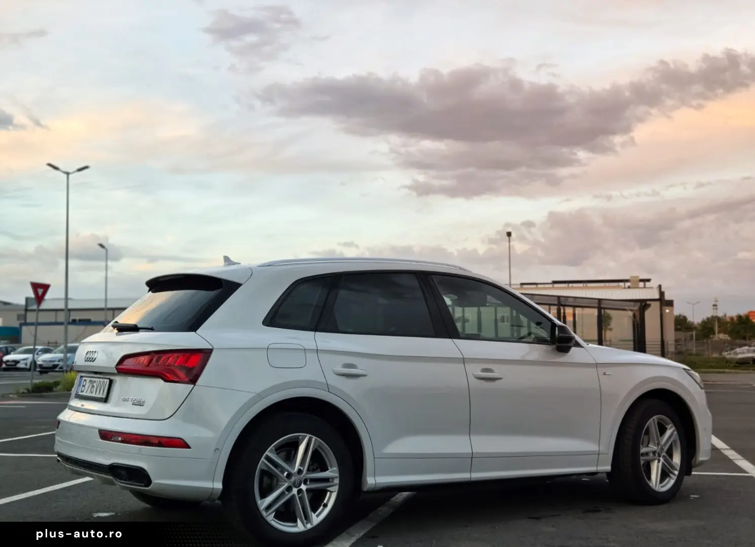 Audi Q5 55TFSIe -367hp  Plugin  Matrix  360  Suspensie aer