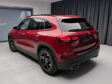 MERCEDES-BENZ GLA 250 4MATIC AMG  Piele Rosie  Pano  360