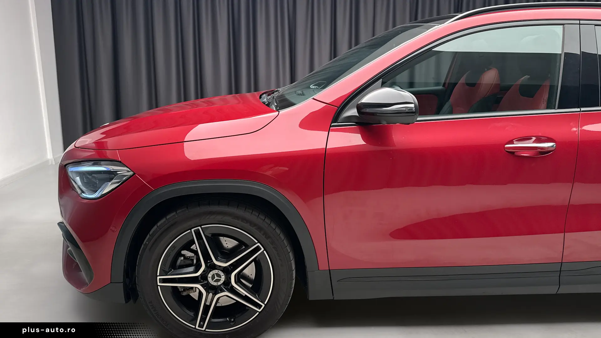 MERCEDES-BENZ GLA 250 4MATIC AMG  Piele Rosie  Pano  360