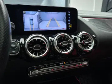 MERCEDES-BENZ GLA 250 4MATIC AMG  Piele Rosie  Pano  360