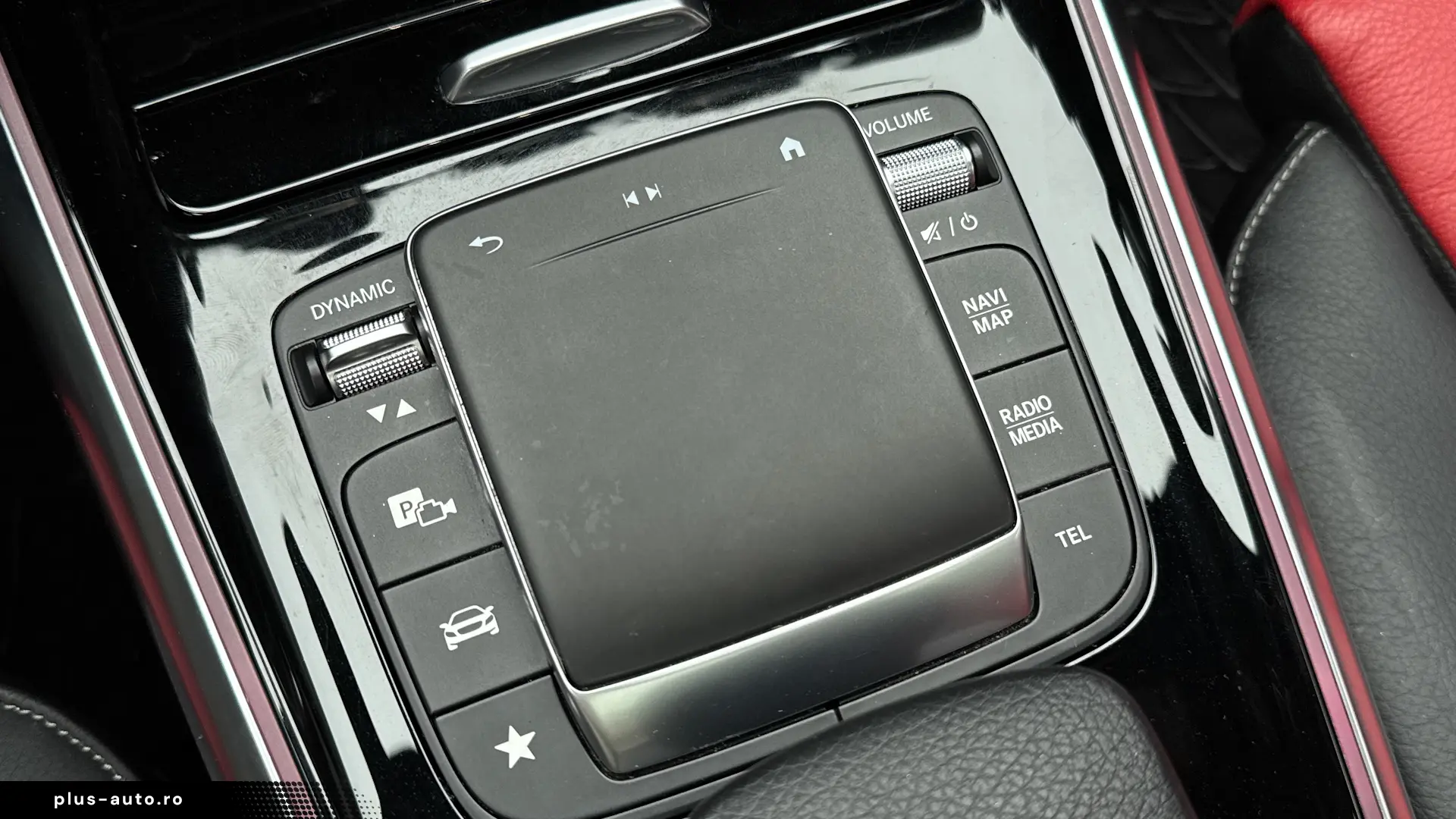 MERCEDES-BENZ GLA 250 4MATIC AMG  Piele Rosie  Pano  360