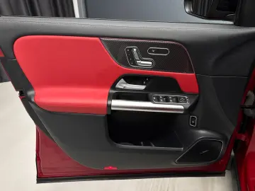 MERCEDES-BENZ GLA 250 4MATIC AMG  Piele Rosie  Pano  360