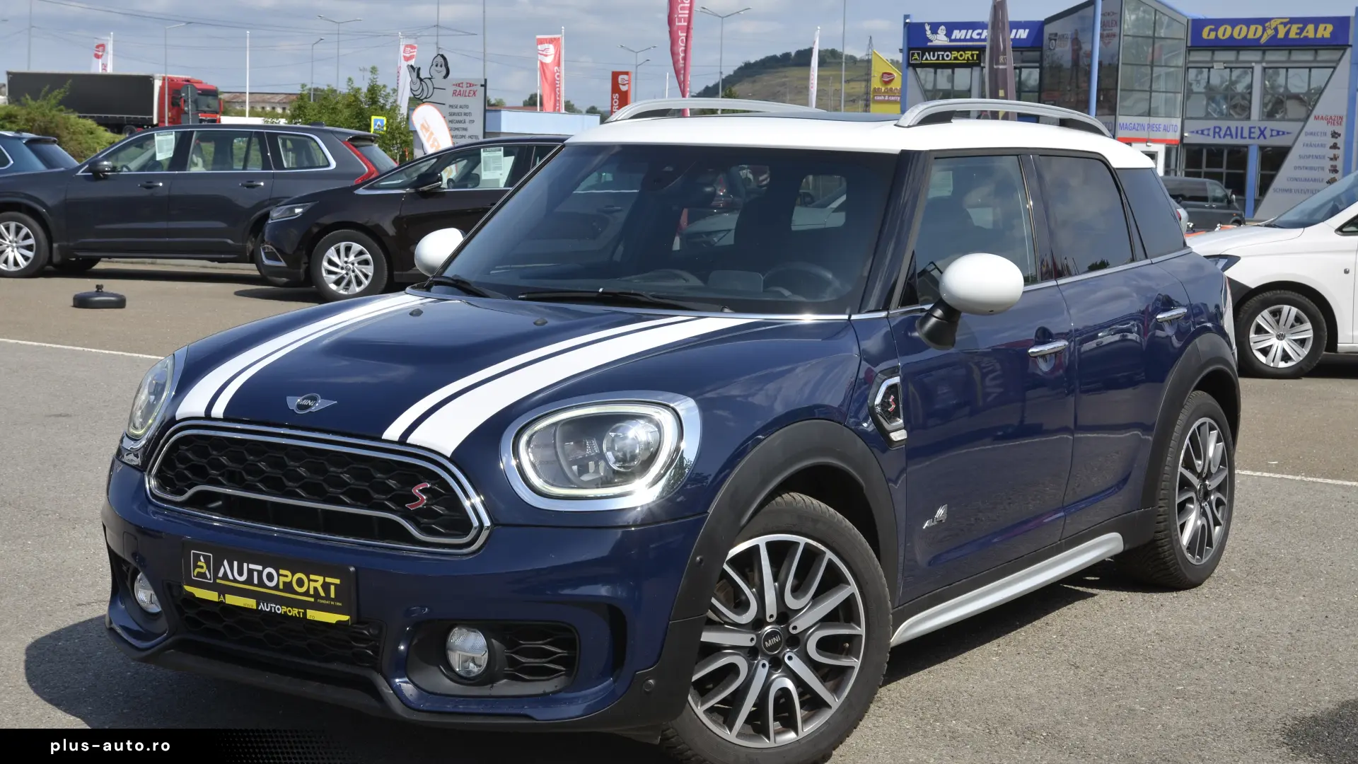 Mini Cooper-S Countryman ALL4 John Cooper Works