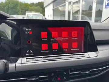 Volkswagen Golf 1.4 TSI DSG eHybrid Style Head-Up Panoramic