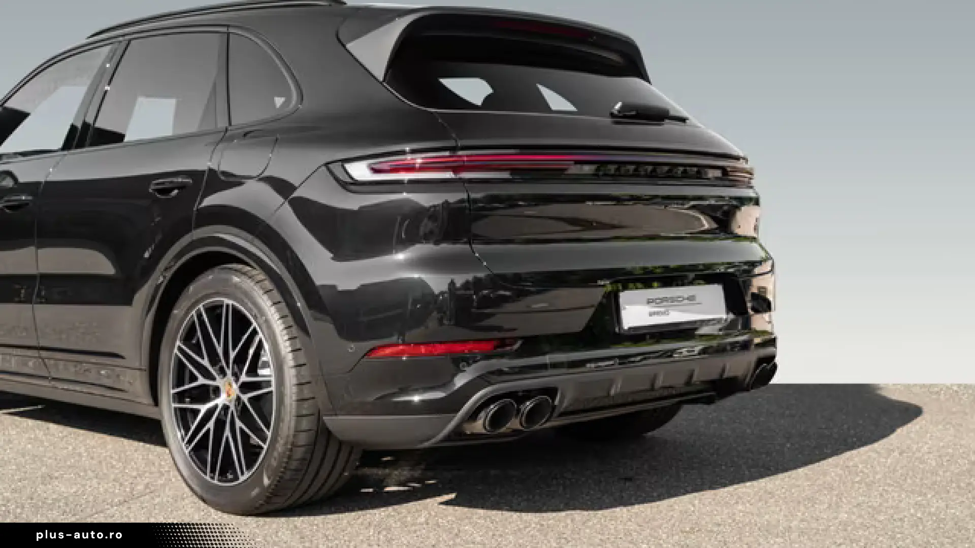 Porsche Cayenne E-Hybrid Black Edition
