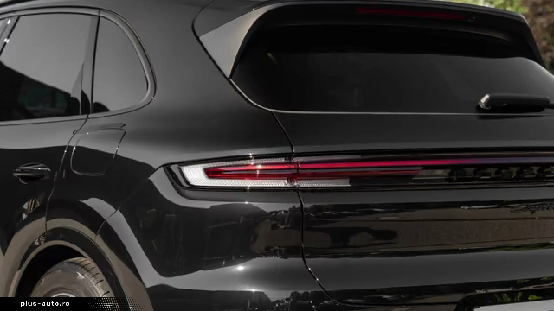 Porsche Cayenne E-Hybrid Black Edition