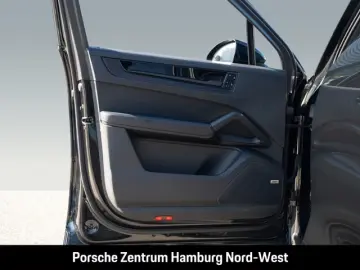Porsche Cayenne E-Hybrid Black Edition