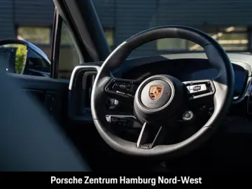 Porsche Cayenne E-Hybrid Black Edition