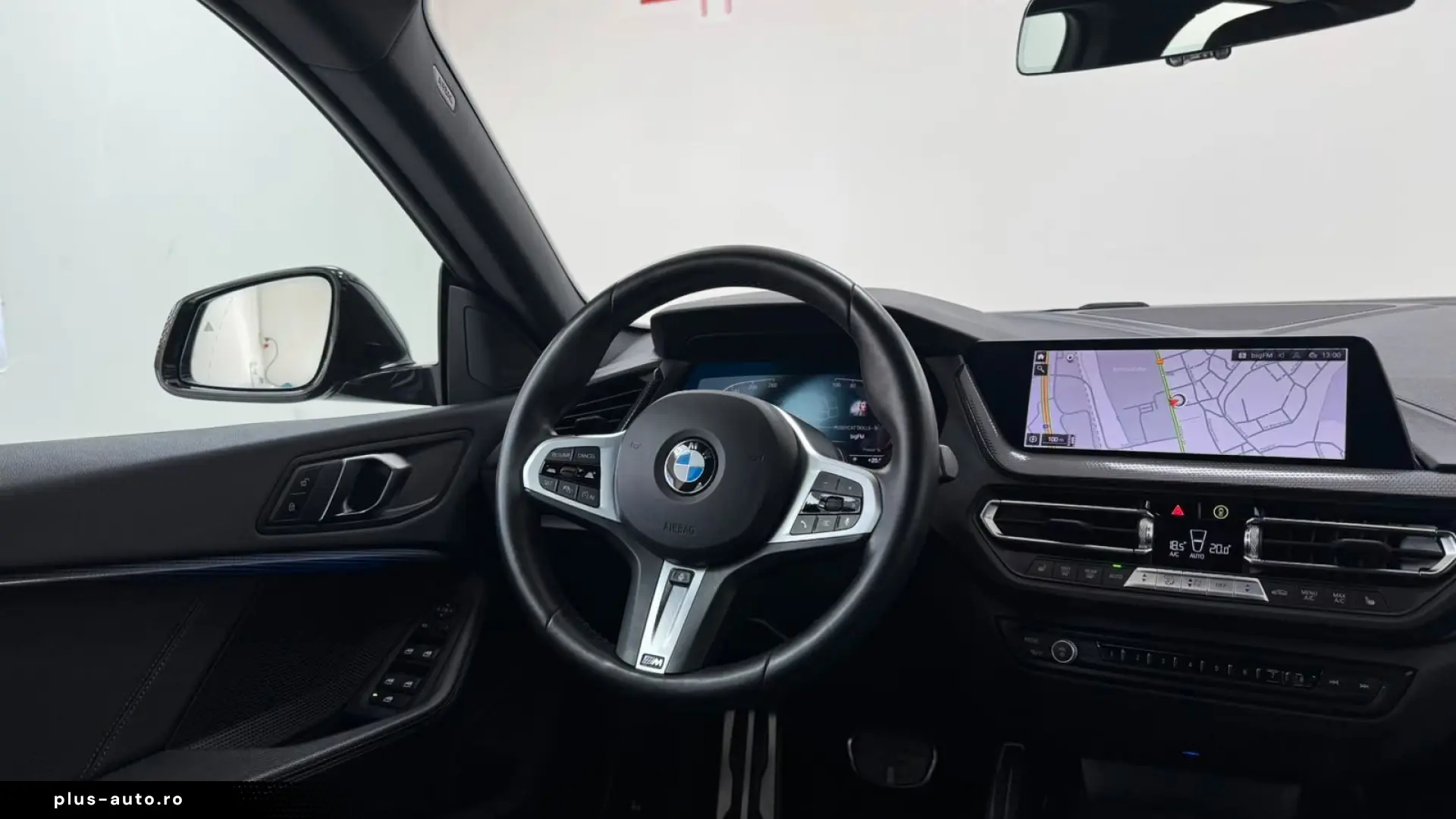 BMW 218i Gran Coupé  M-SPORT SHADOW CAM