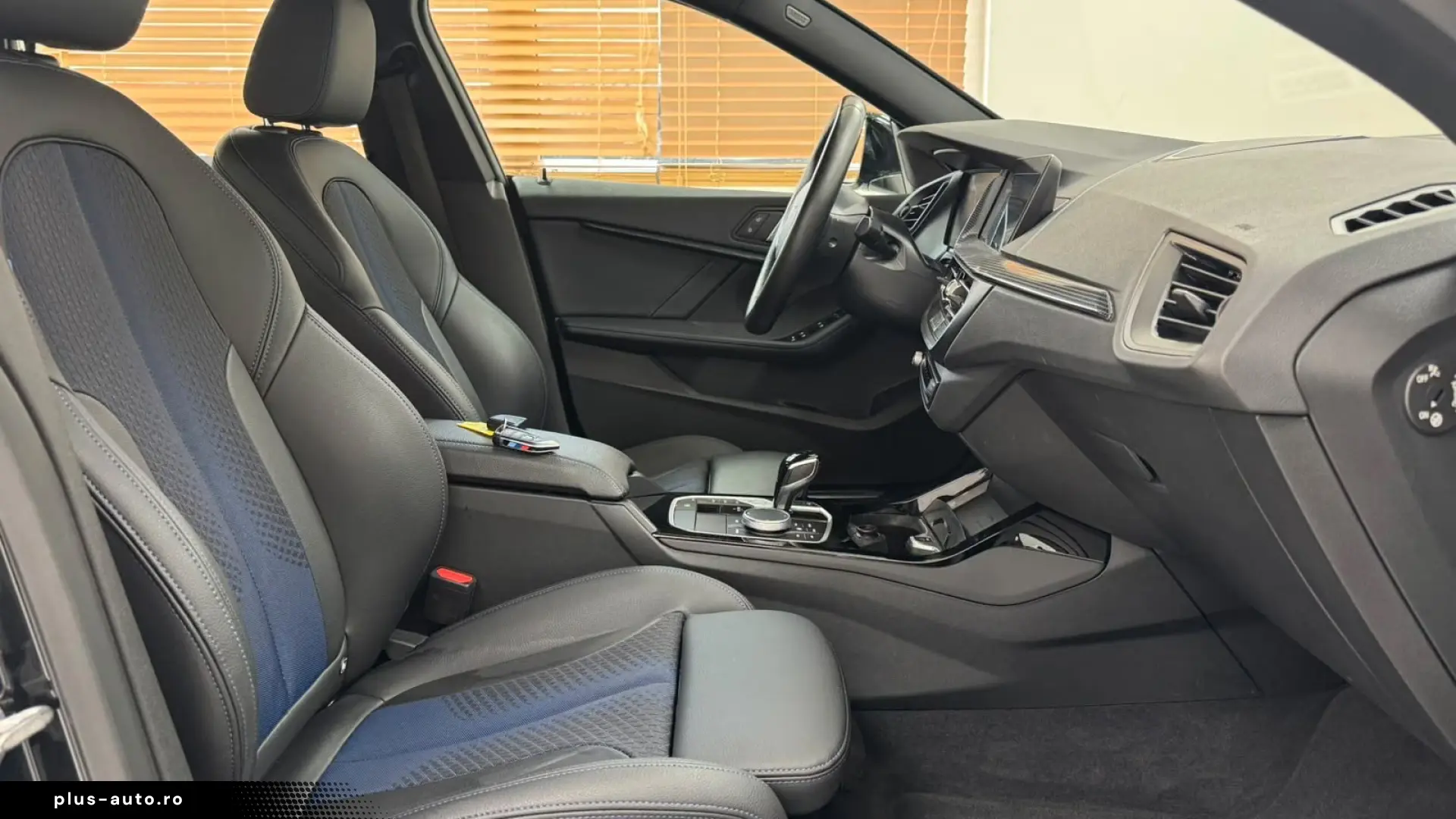 BMW 218i Gran Coupé  M-SPORT SHADOW CAM