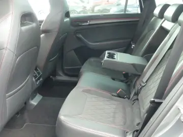 SKODA Kodiaq 2.0 TSI 4x4 RS PANO STHZ KAM ACC 20LM