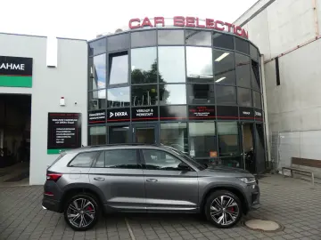 SKODA Kodiaq 2.0 TSI 4x4 RS PANO STHZ KAM ACC 20LM
