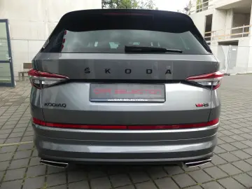 SKODA Kodiaq 2.0 TSI 4x4 RS PANO STHZ KAM ACC 20LM