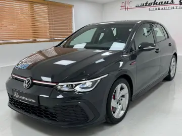 Volkswagen Golf VIII 2.0 TSI DSG GTI  LED TRAVEL-ASSIST