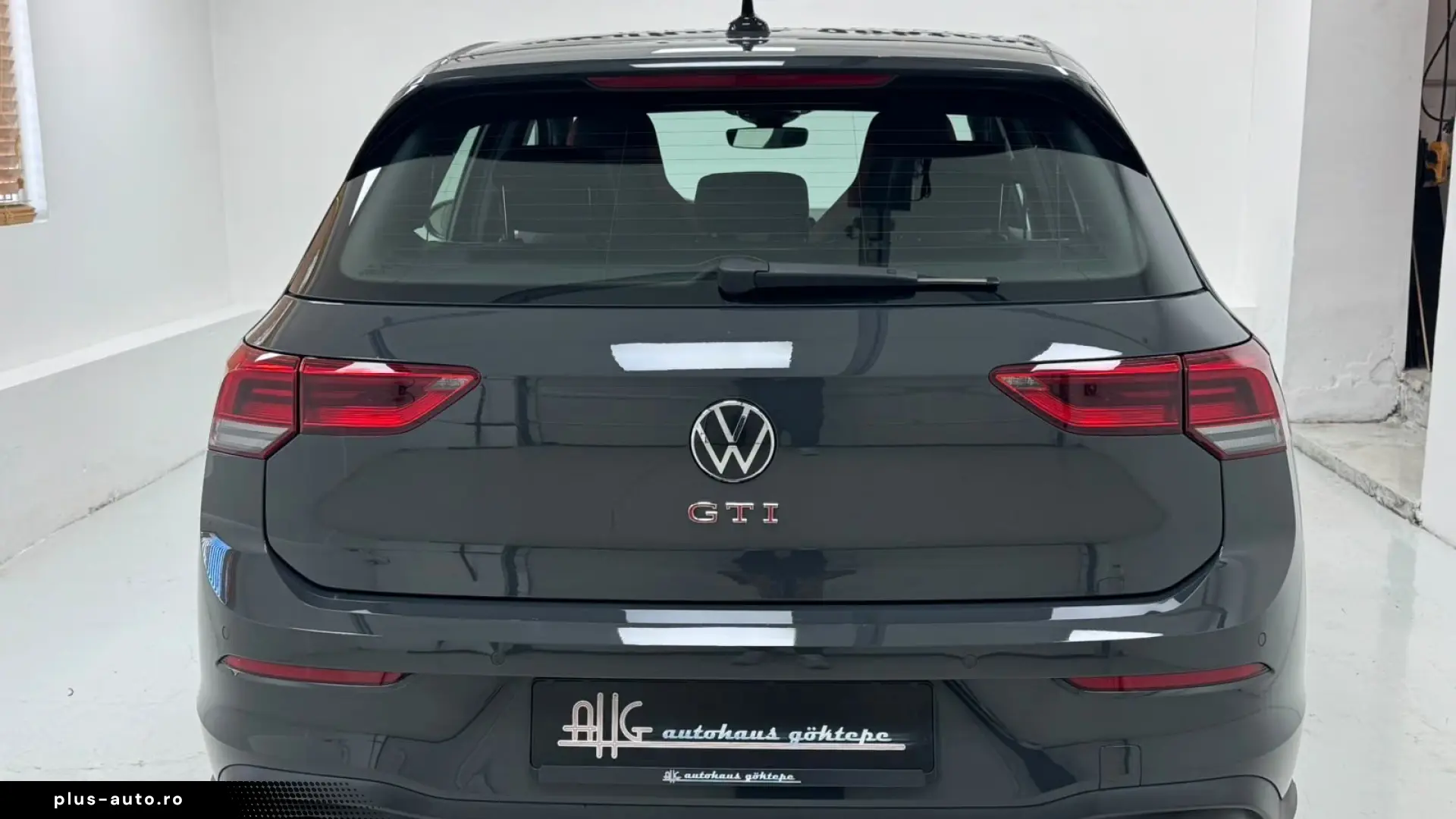Volkswagen Golf VIII 2.0 TSI DSG GTI  LED TRAVEL-ASSIST