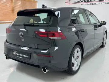 Volkswagen Golf VIII 2.0 TSI DSG GTI  LED TRAVEL-ASSIST