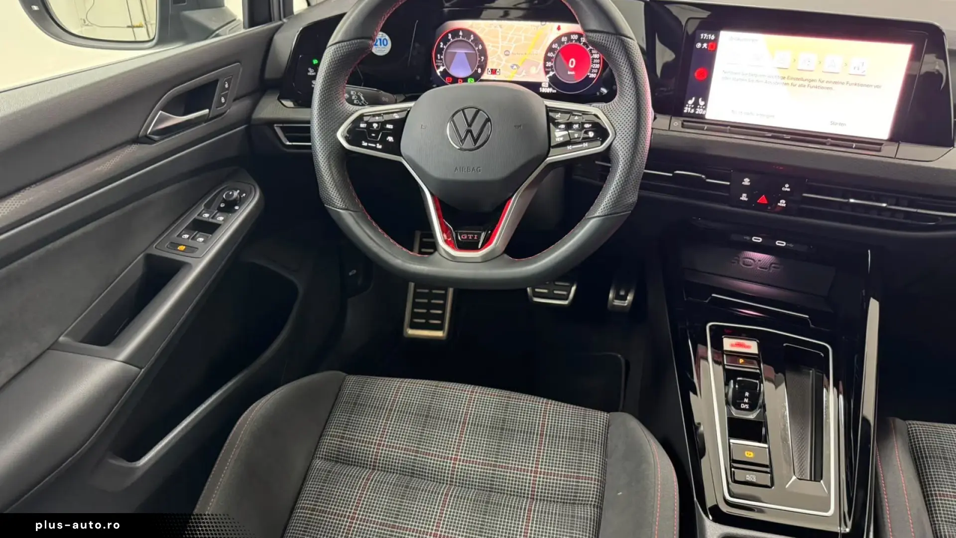 Volkswagen Golf VIII 2.0 TSI DSG GTI  LED TRAVEL-ASSIST