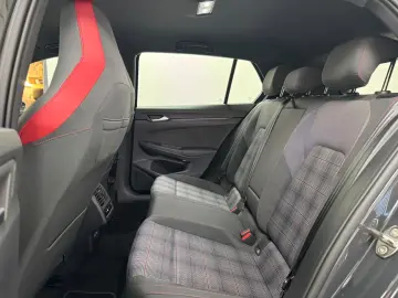 Volkswagen Golf VIII 2.0 TSI DSG GTI  LED TRAVEL-ASSIST