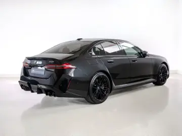 BMW M5 ULTIMATE DRIVERS CARBON KERAMIK DRIVE   PARK