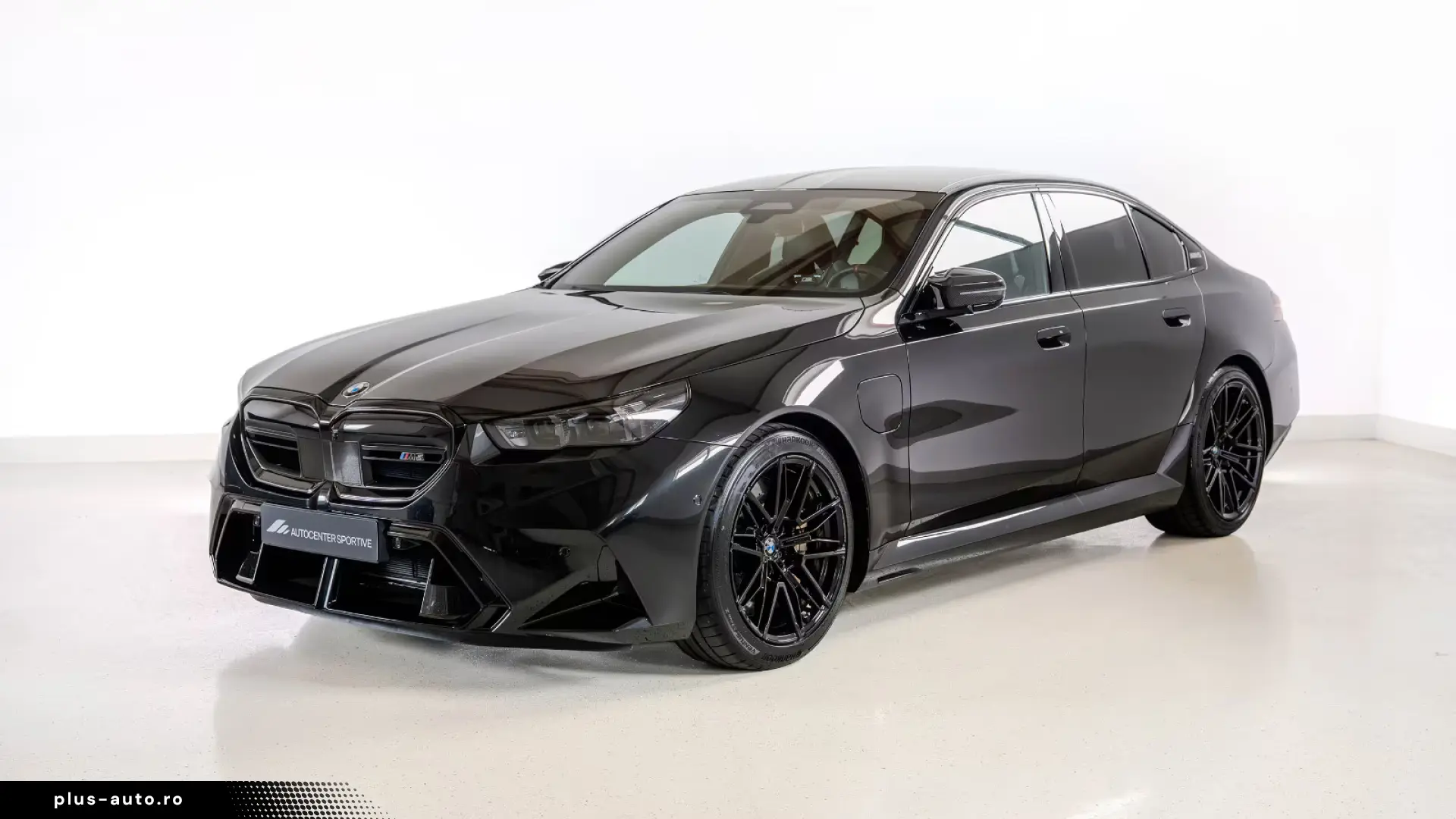 BMW M5 ULTIMATE DRIVERS CARBON KERAMIK DRIVE   PARK