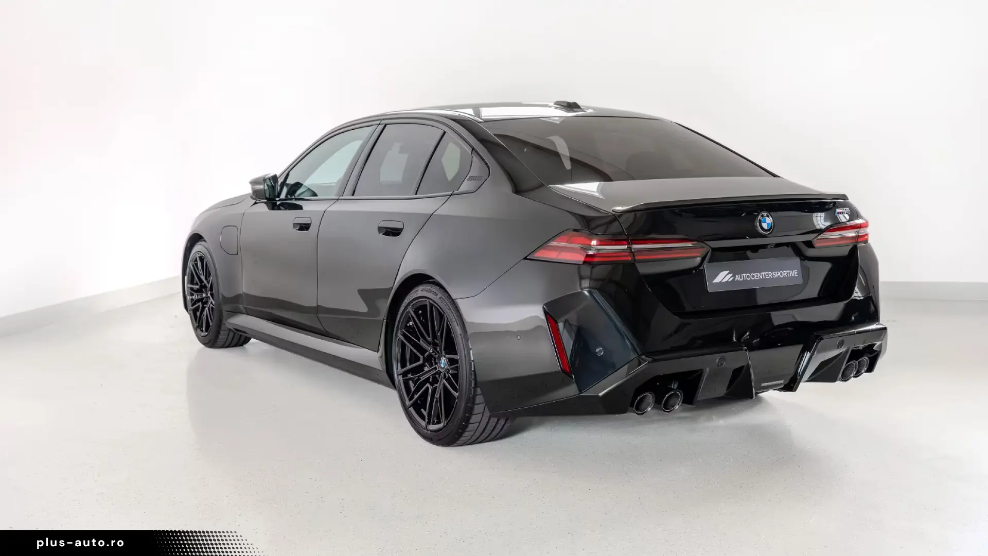 BMW M5 ULTIMATE DRIVERS CARBON KERAMIK DRIVE   PARK