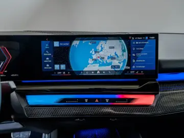 BMW M5 ULTIMATE DRIVERS CARBON KERAMIK DRIVE   PARK