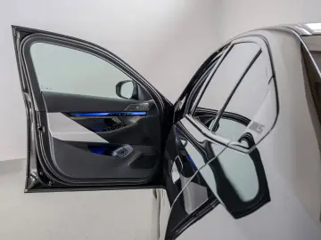 BMW M5 ULTIMATE DRIVERS CARBON KERAMIK DRIVE   PARK