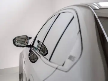 BMW M5 ULTIMATE DRIVERS CARBON KERAMIK DRIVE   PARK
