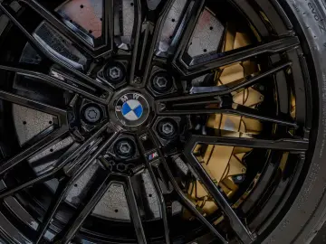 BMW M5 ULTIMATE DRIVERS CARBON KERAMIK DRIVE   PARK