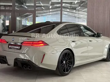 BMW M5 Ultimate-Paket Carbon-Paket Keramikbremse