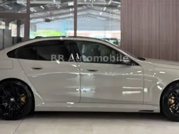 BMW M5 Ultimate-Paket Carbon-Paket Keramikbremse