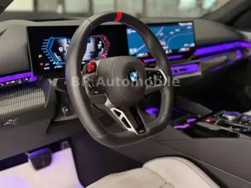 BMW M5 Ultimate-Paket Carbon-Paket Keramikbremse