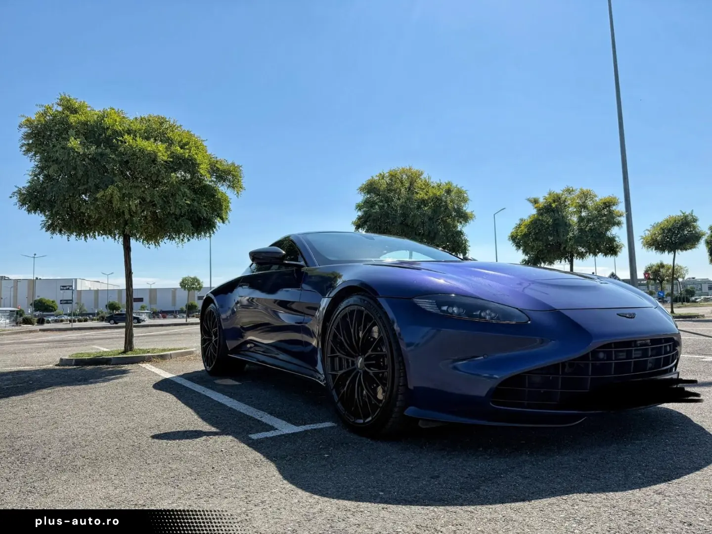 Aston Martin V8 Vantage