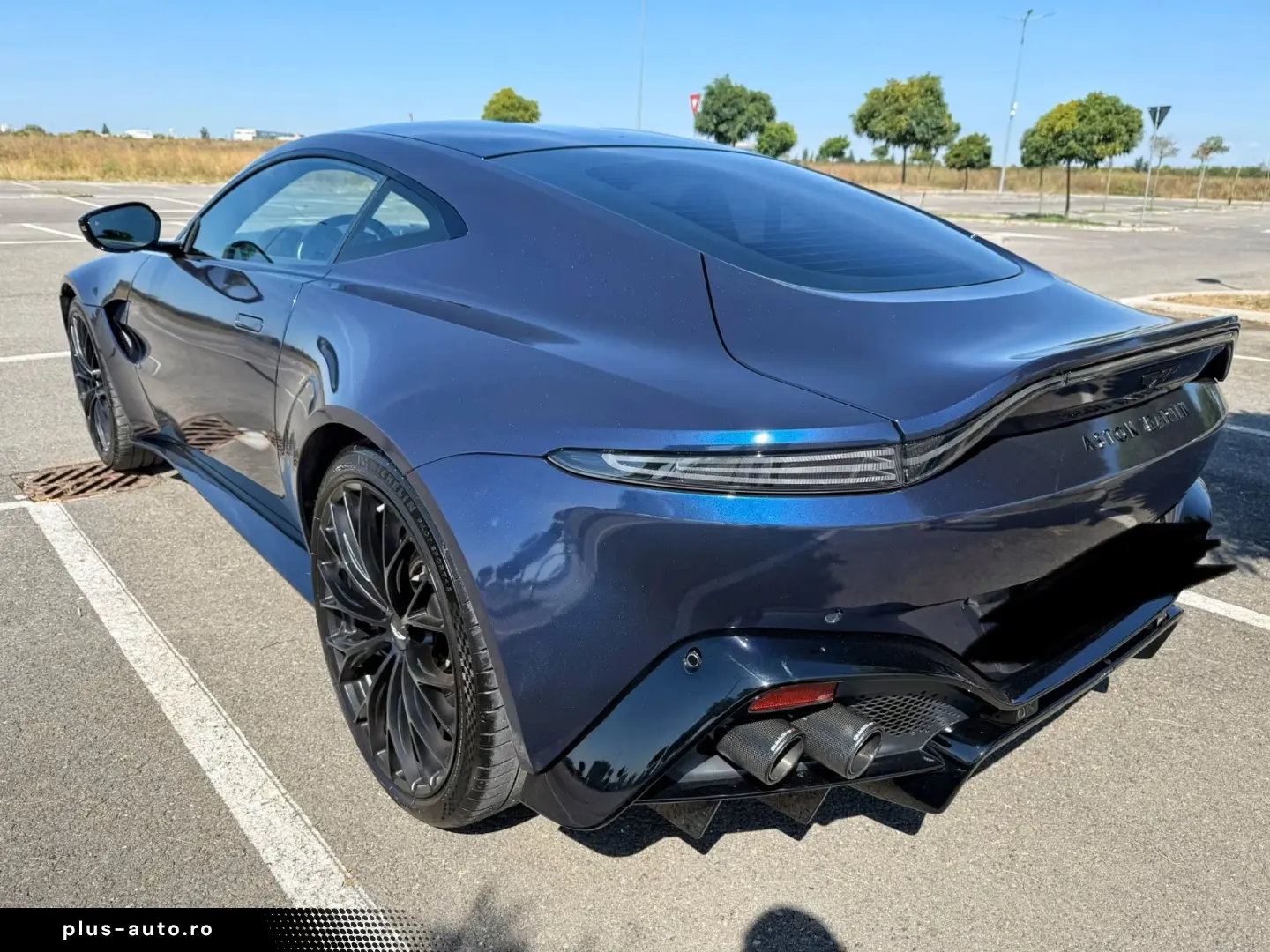 Aston Martin V8 Vantage