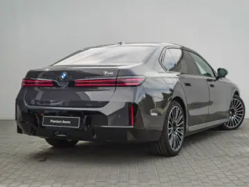 BMW Seria 7 740 xDrive mHEV