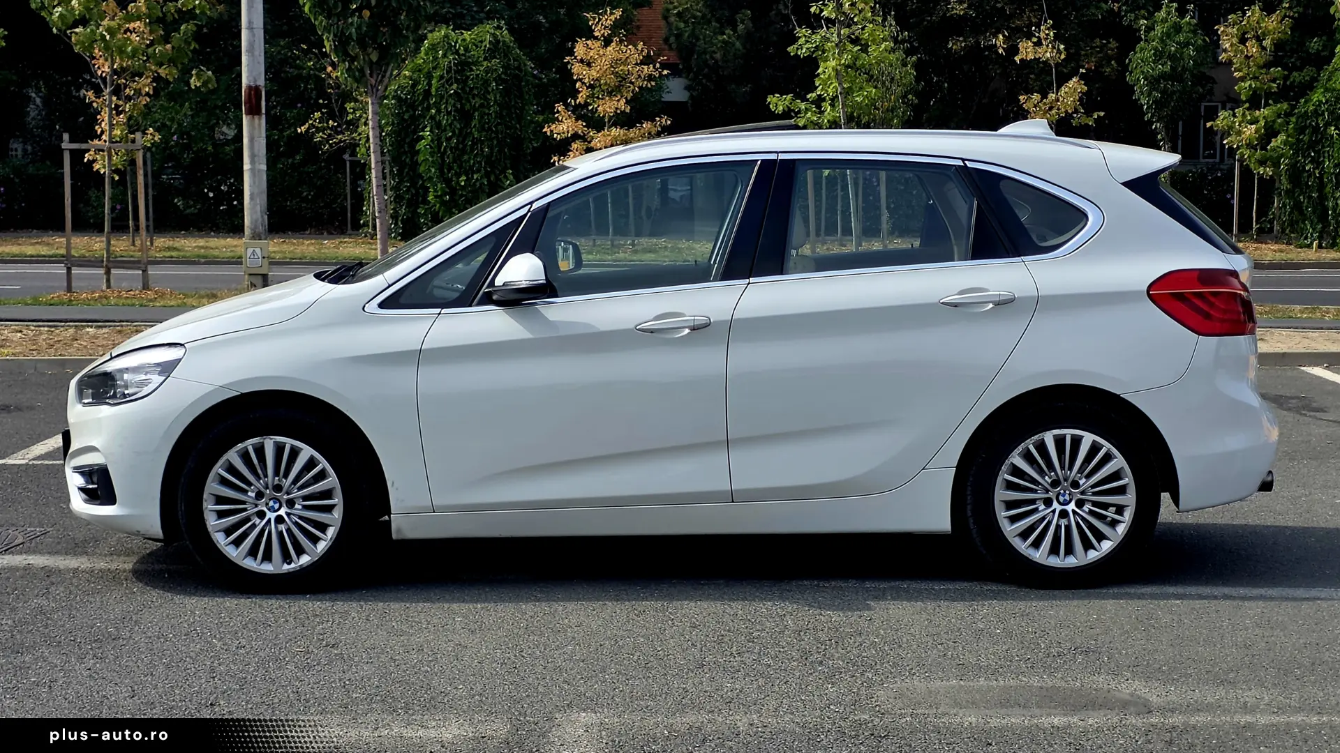 LUXURY LINE LED PANORAMIC PIELE AMBIENT LIGHT DRIVING ASSIST