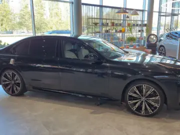 BMW 740 xDrive M Sportpaket Pro