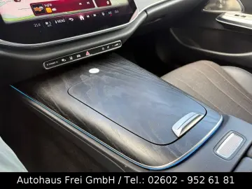 MERCEDES-BENZ E 220 d LIMO 4Matic Avantgarde Advanced LED