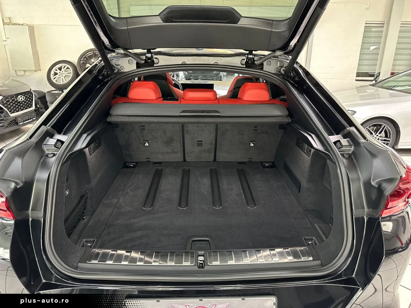 BMW X6 M Competition MASSAGE SKY PANO SOFTCLOSE