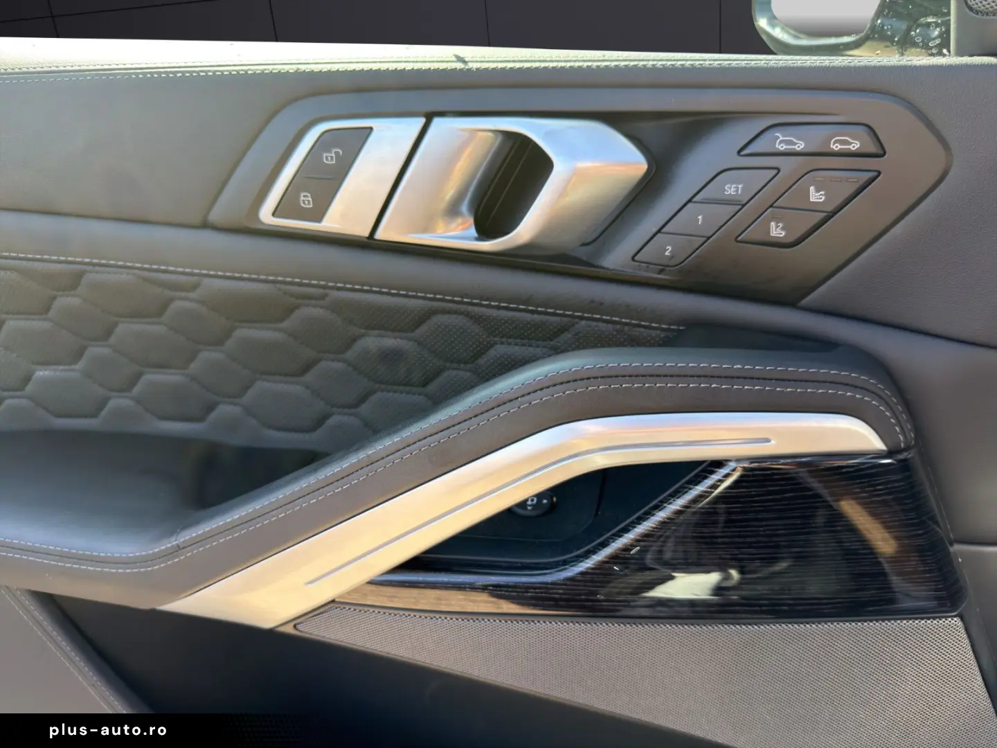 BMW X6 M Competition Massage Shadow 360  H&K