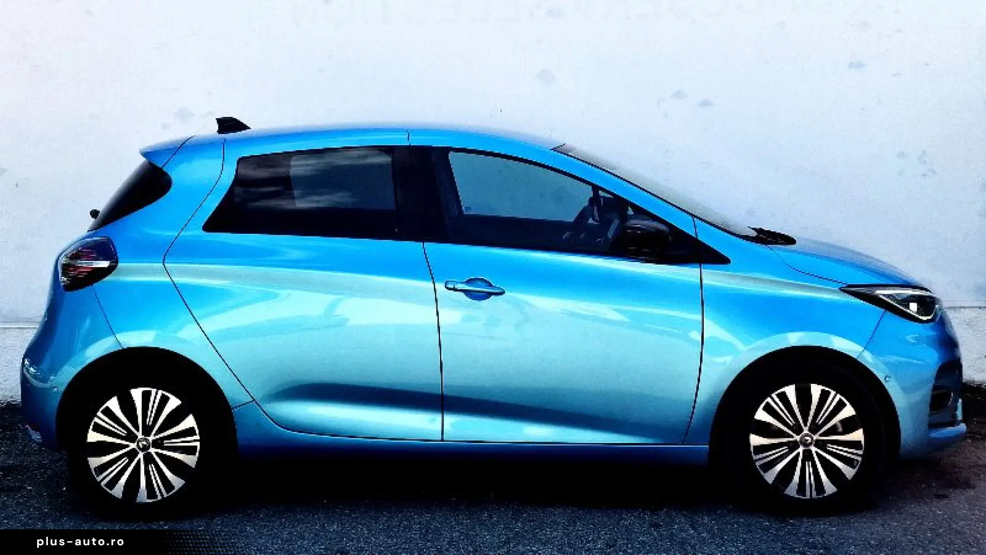 RENAULT ZOE Z.E. 50 Z.E. R135 iconic