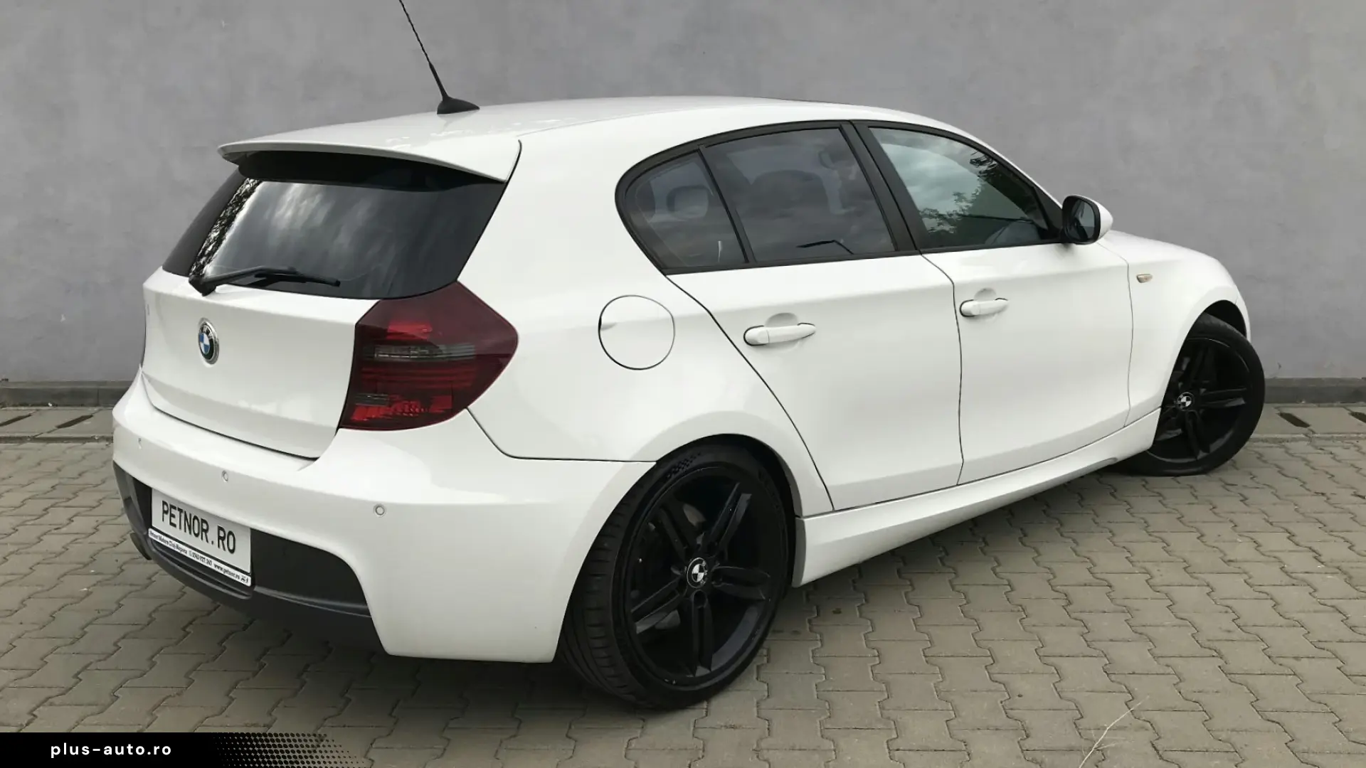 BMW Seria 1 118d Sport Line