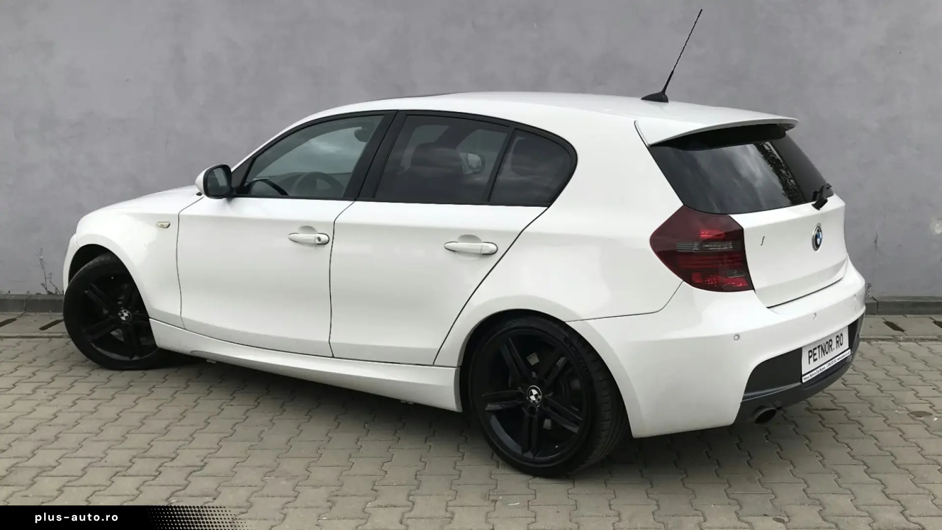 BMW Seria 1 118d Sport Line
