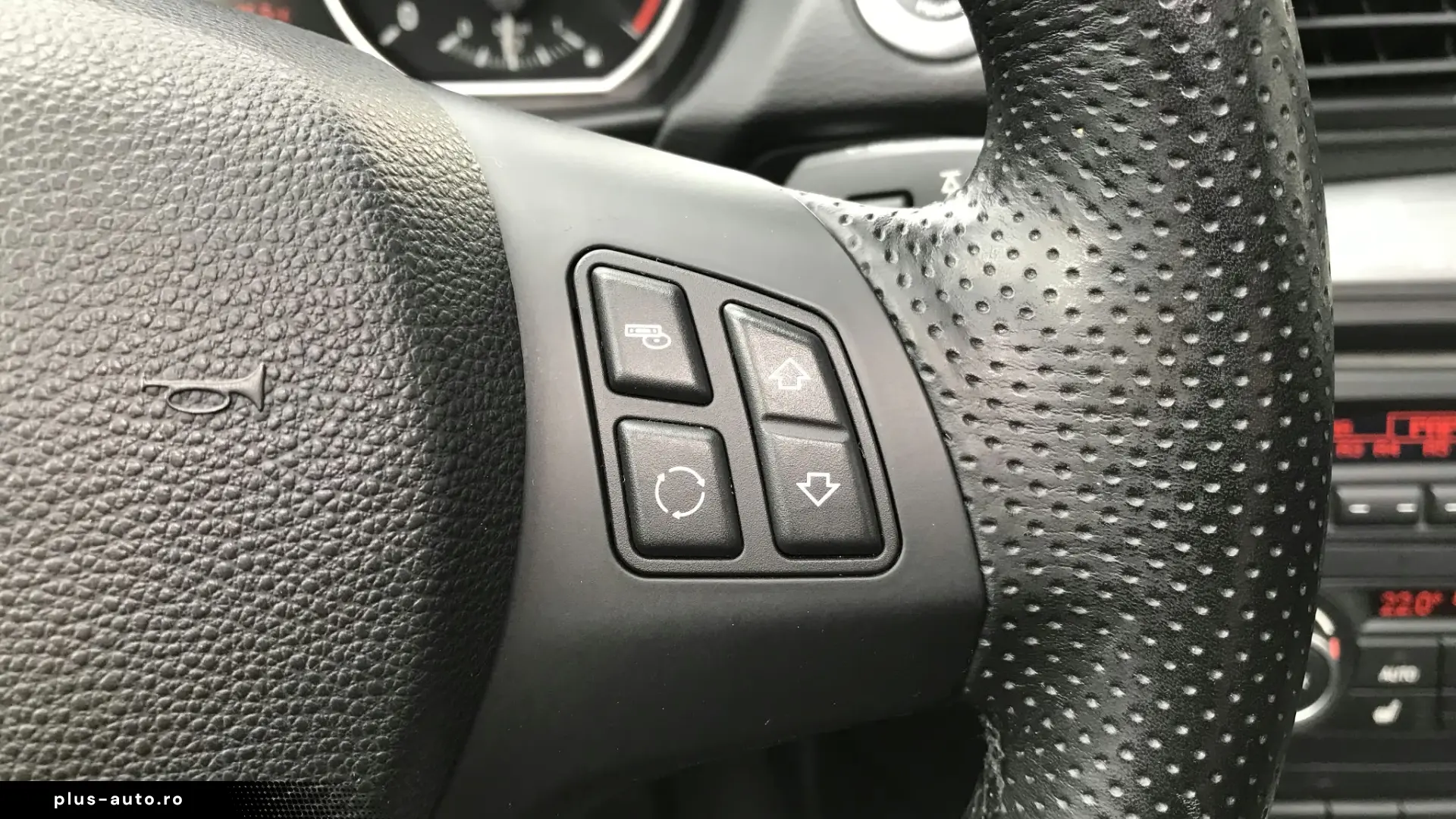 BMW Seria 1 118d Sport Line