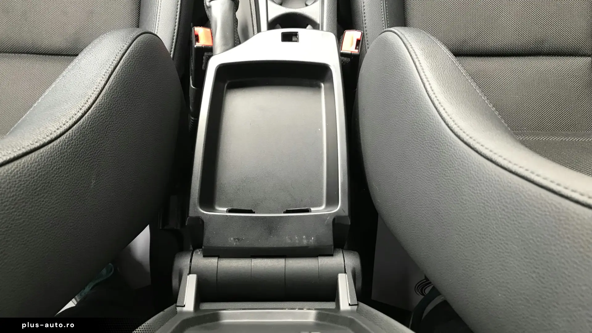 BMW Seria 1 118d Sport Line
