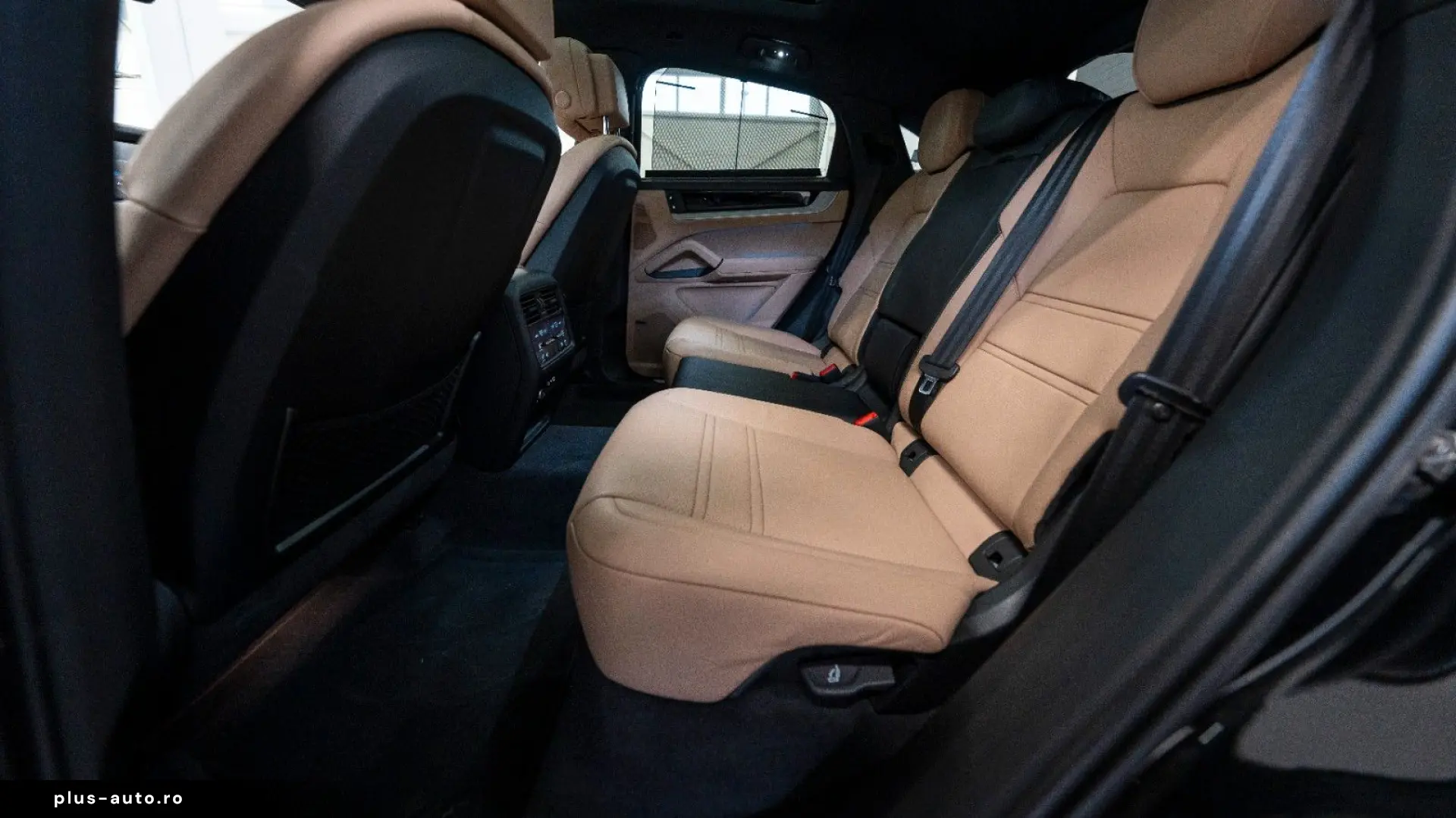 PORSCHE Cayenne Coupe S
