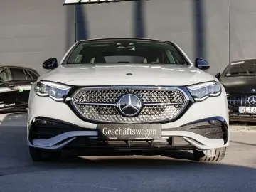 MERCEDES-BENZ E 450 d 4M AMG DigitalLight Distronic Pano AHK